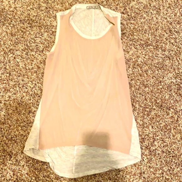Women’s top - Picture 1 of 5